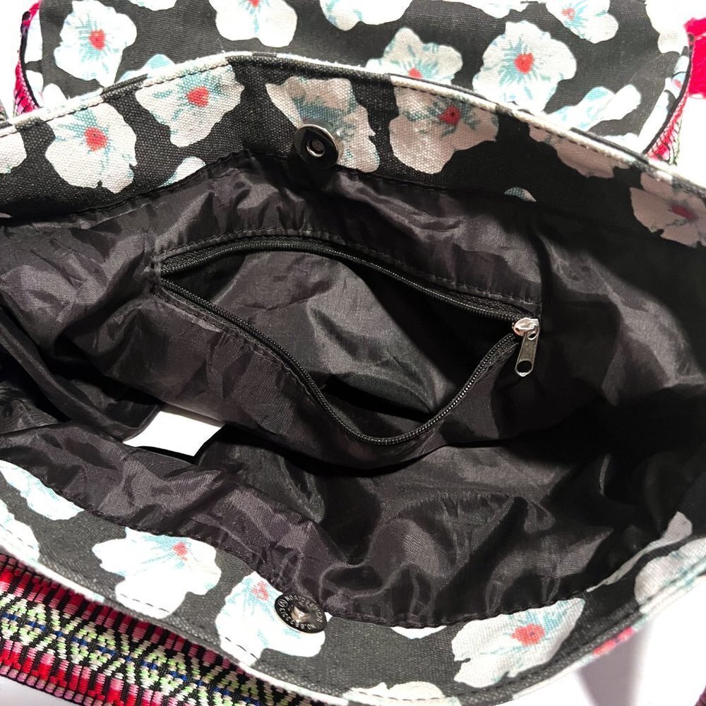 Floral tasseled crossbody BOHO bag tote with guitar strap style strap - Picture 3 of 9